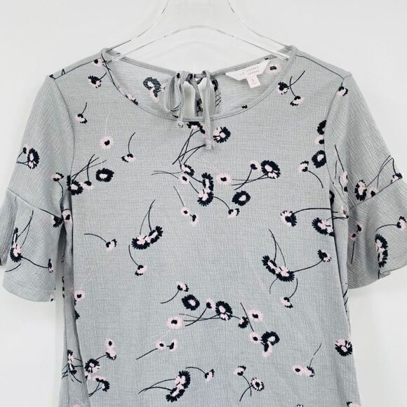 LC Lauren Conrad Size Small Gray Purple Floral Short Sleeve Boho Knit Top - Picture 2 of 9